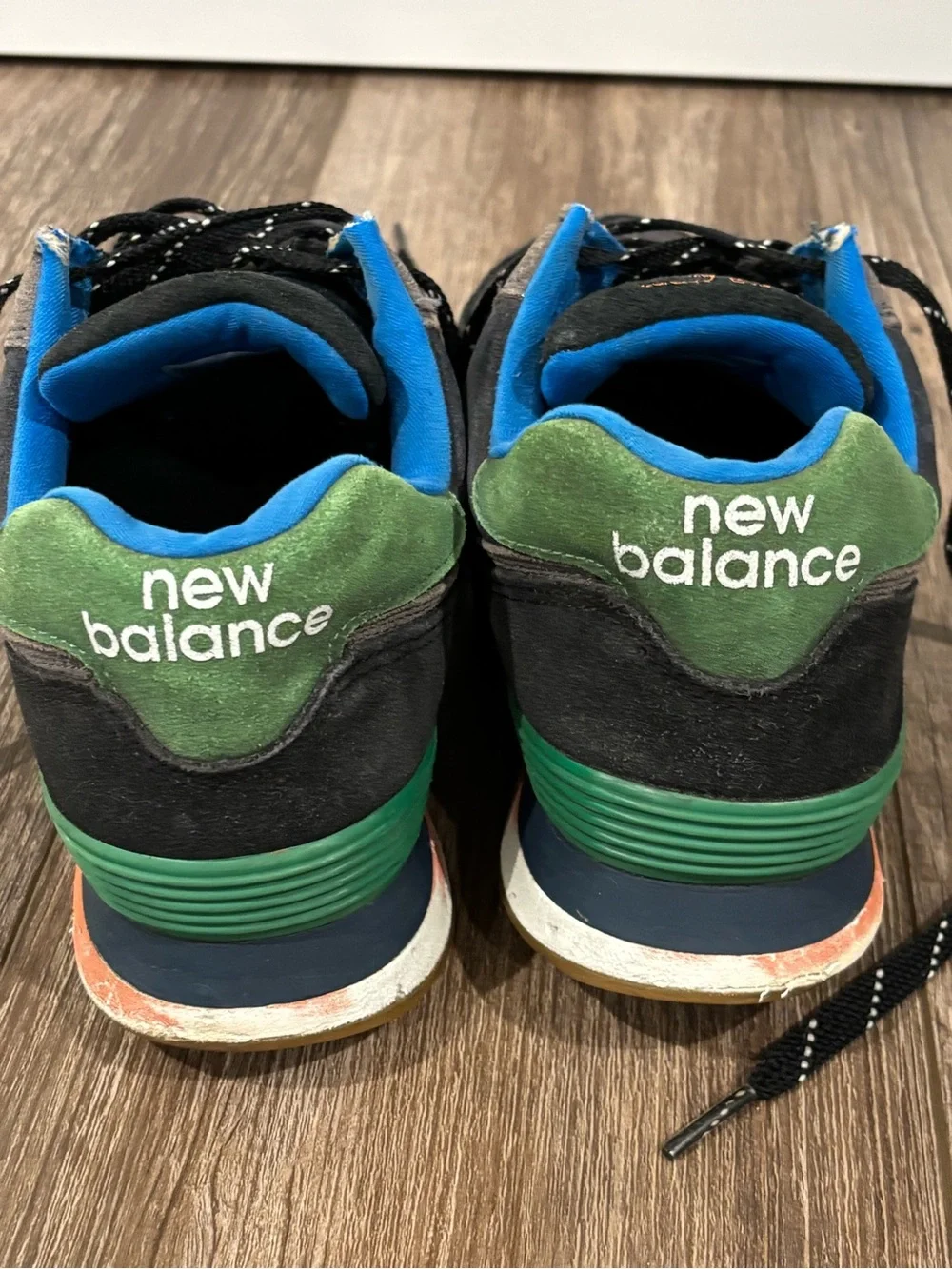 New Balance 574 'Black Varsity Green' sneakers size men’s 10.5
